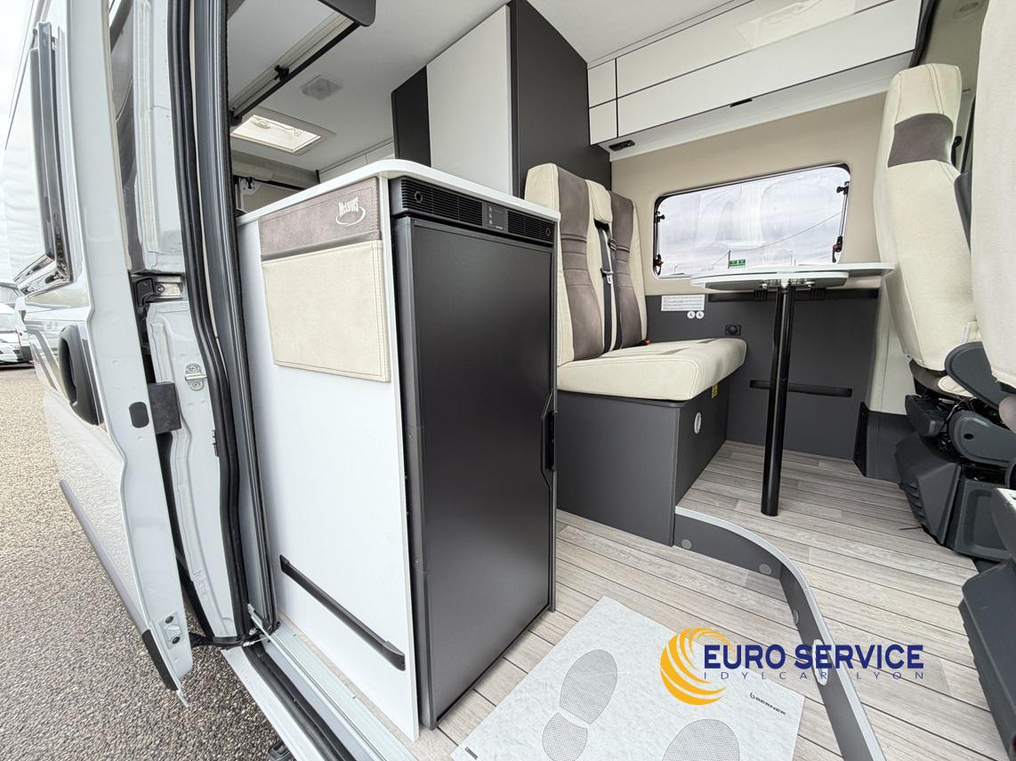 MC LOUIS MENFYS NEXT 3