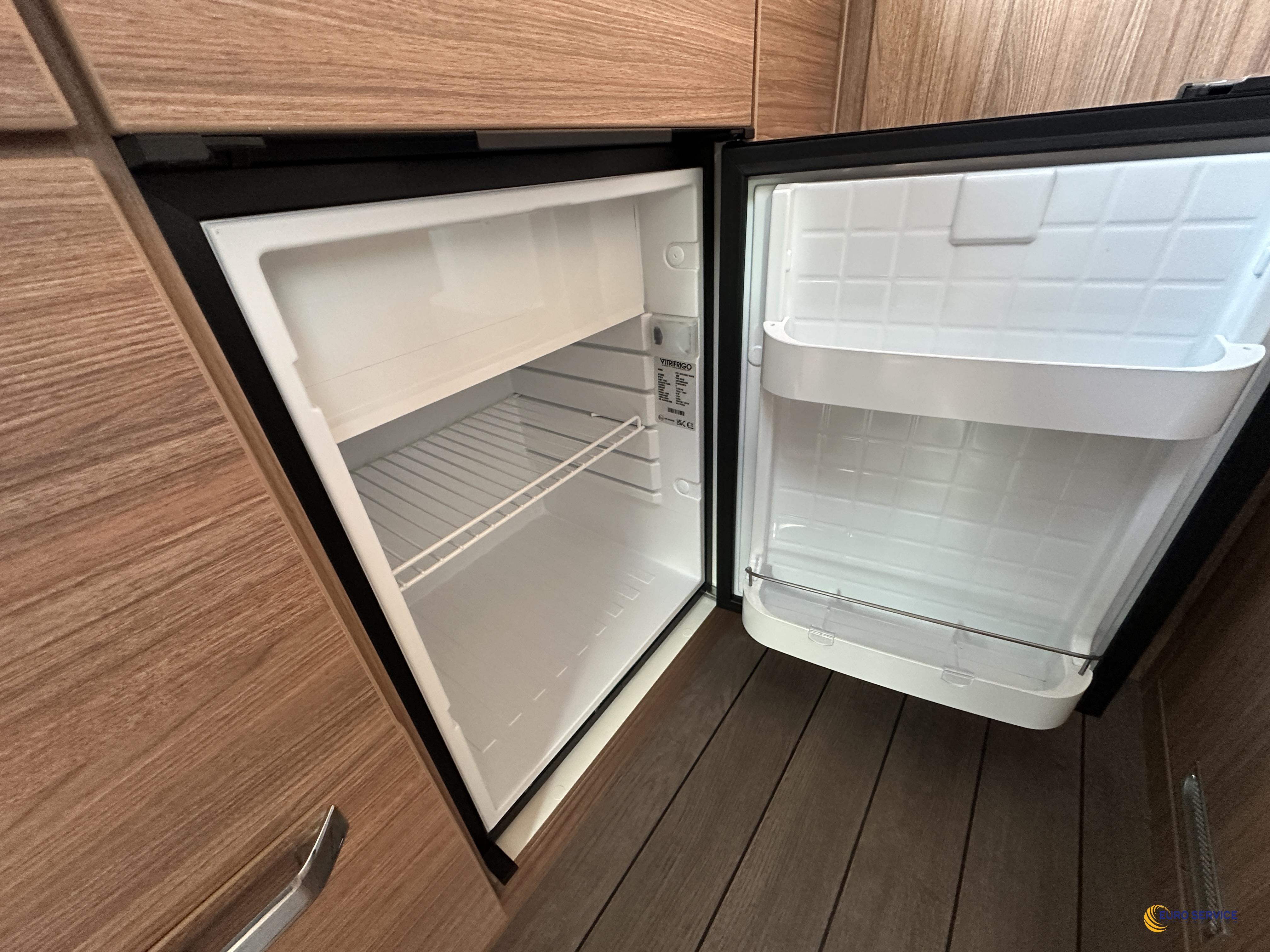 WEINSBERG CARABUS 630 MEG EDITION FIRE - OUTLAW