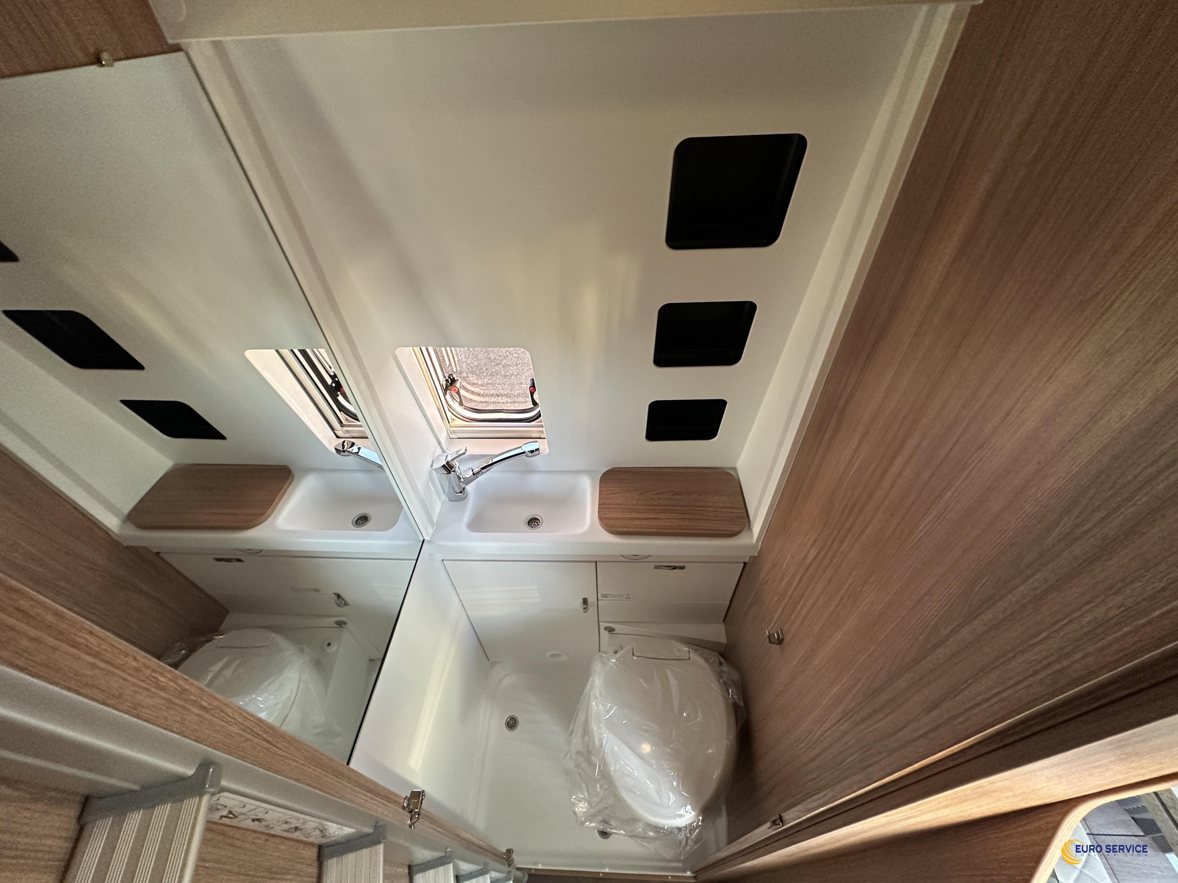 WEINSBERG CARABUS 630 MEG EDITION FIRE - OUTLAW