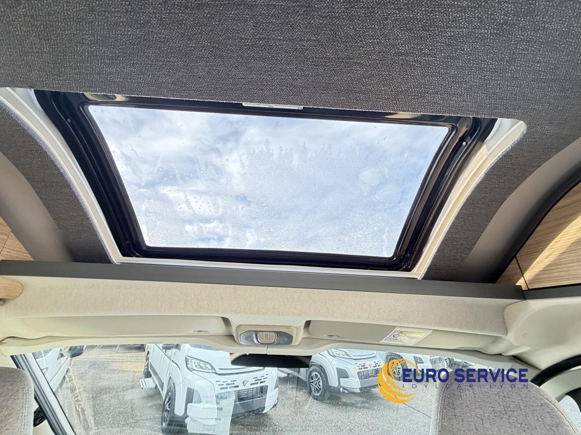 MALIBU MALIBU VAN FIRST CLASS GT SKYVIEW 640 LE RB