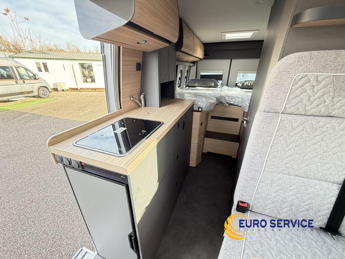MALIBU MALIBU VAN FIRST CLASS GT SKYVIEW 640 LE RB