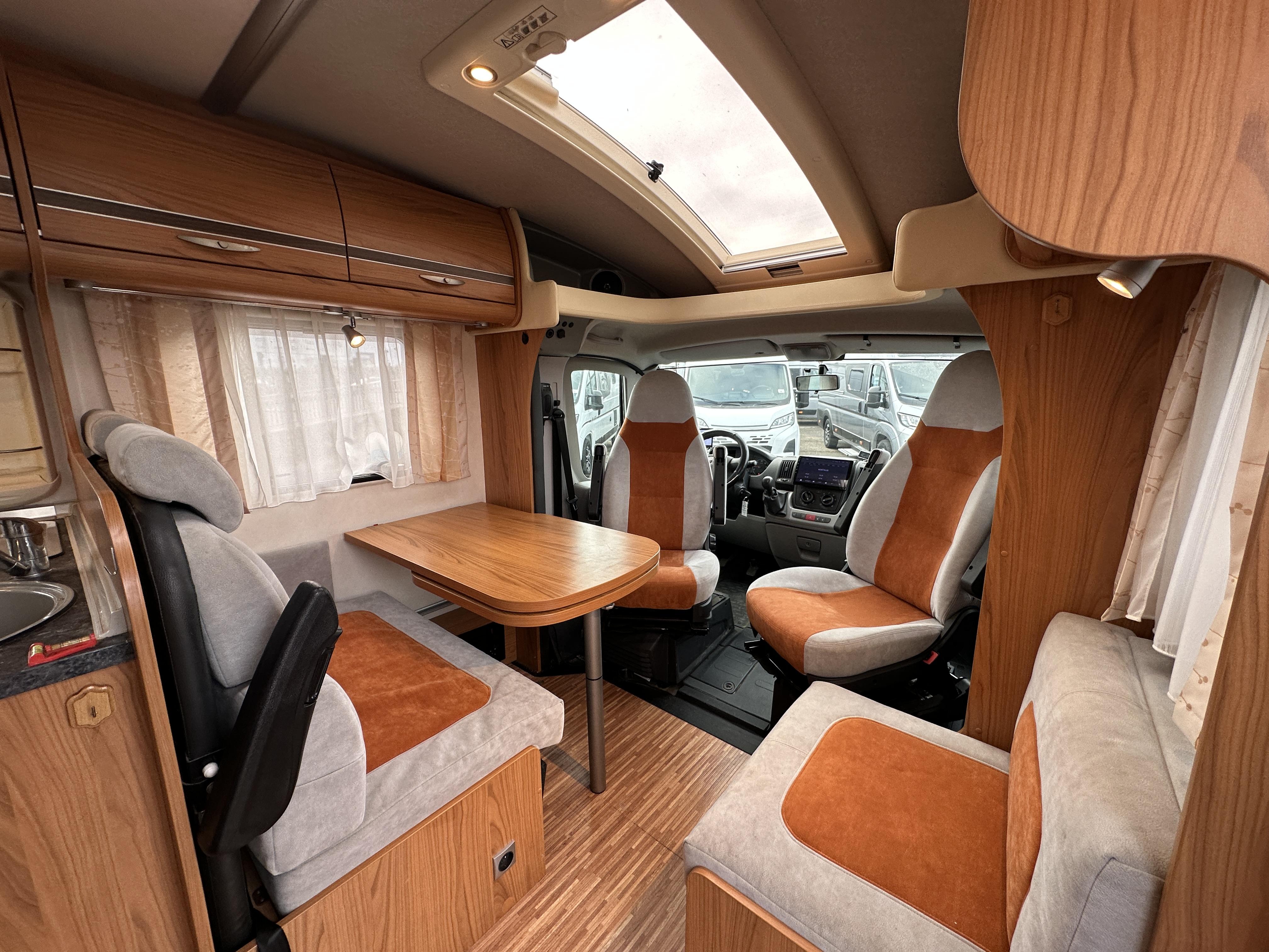 BURSTNER T 710 PRIVILEGE