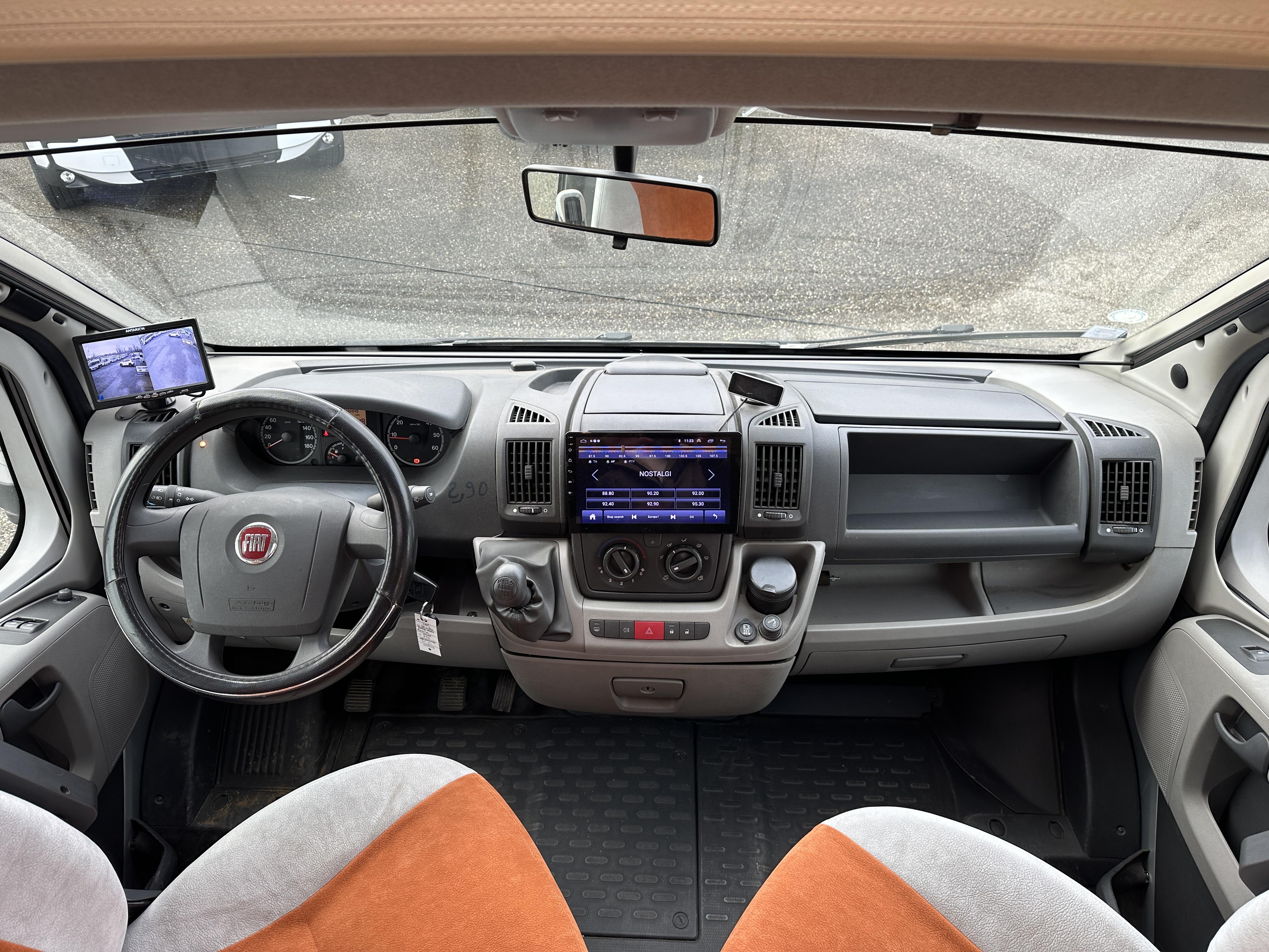 BURSTNER T 710 PRIVILEGE