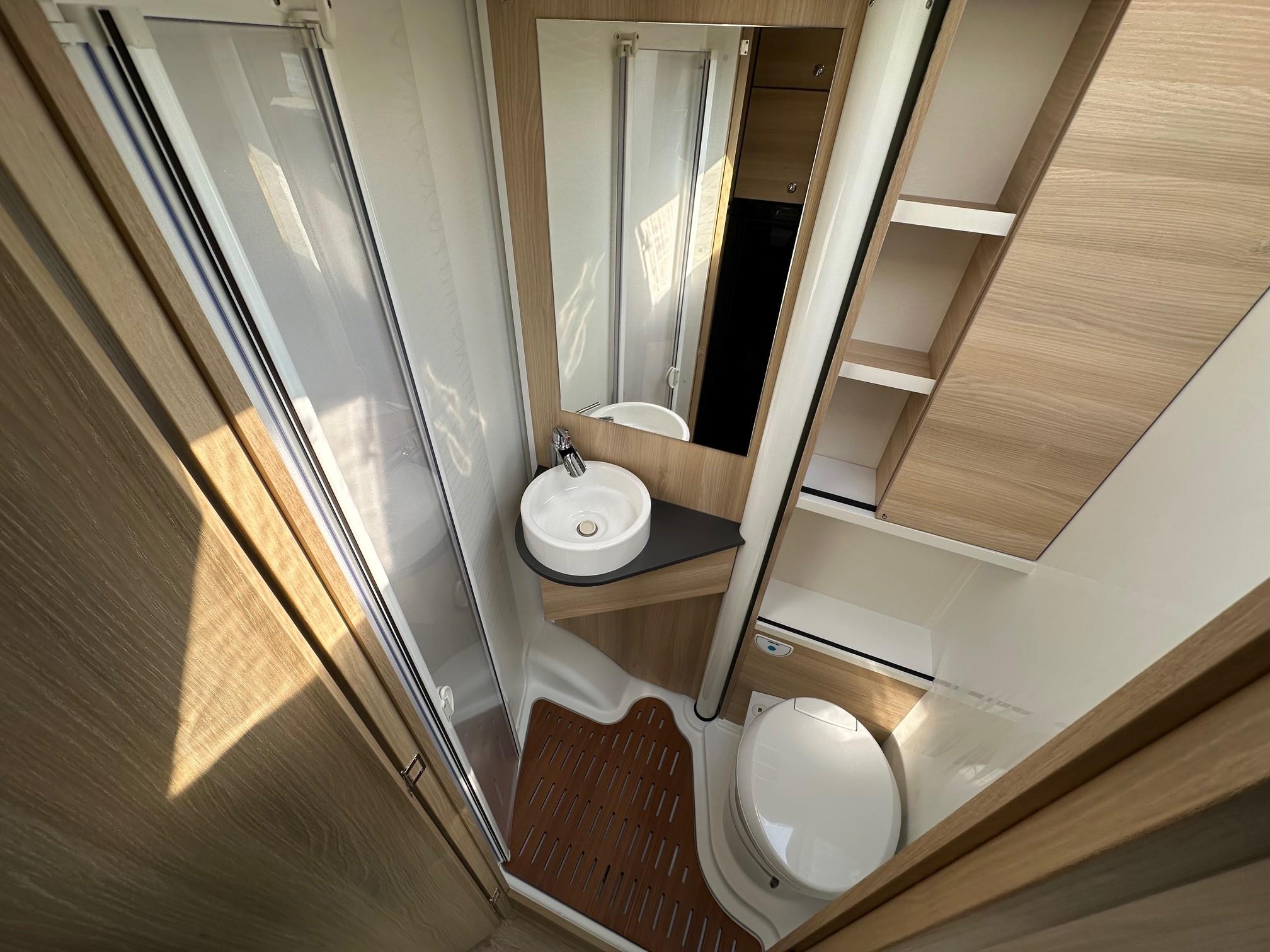 ITINEO FAMILI COMPACT CJ 660 BVA