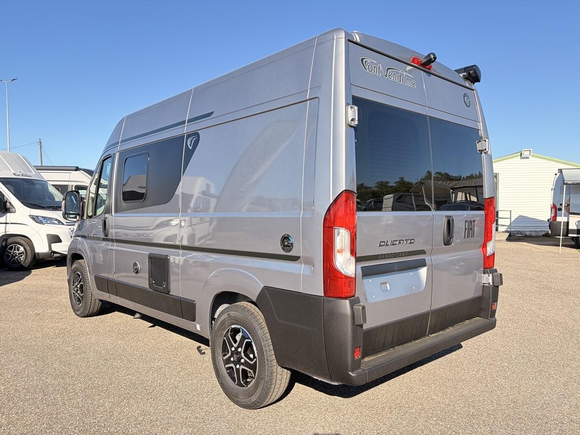 FONT VENDOME RANDOCAMP