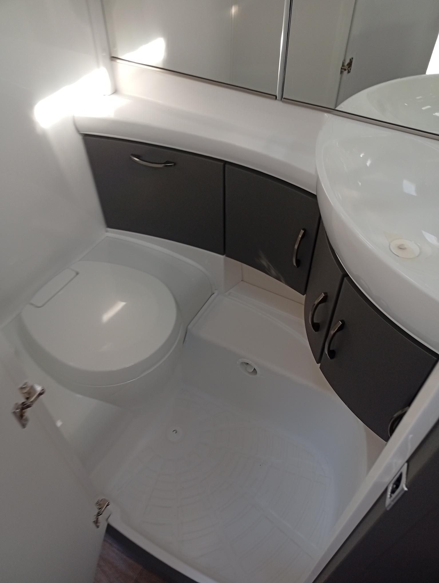 HOBBY 490 KMF EXCELLENT EDITION